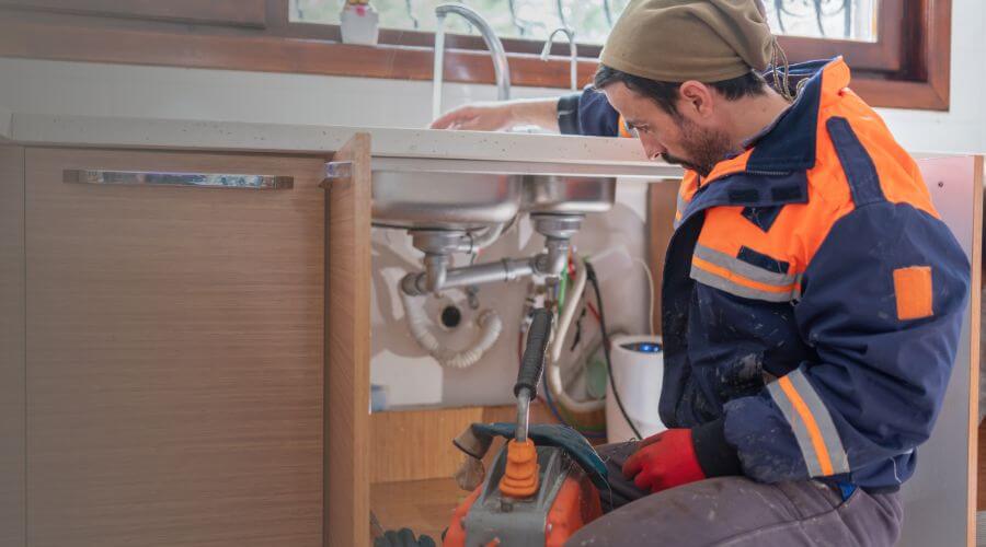 Expert burst pipe repair services in Utica, MI